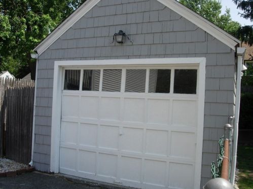 69 Powell Ave, Springfield MA 01118-2166 exterior