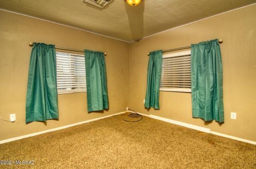 11251 Picture Rocks Rd, Tucson AZ 85743-9615 exterior