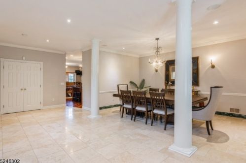 83 Winged Foot Dr, Livingston NJ 07039-8231 exterior