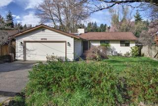10721 30 Ave, Seattle WA  98125-6856 exterior