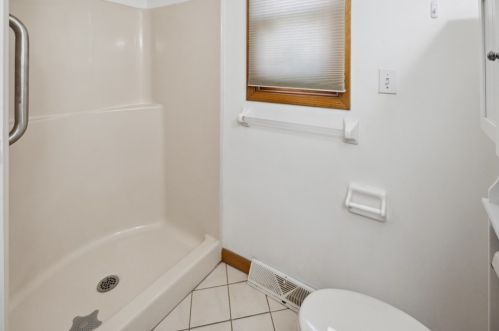 41 Glenmore Ave, Pittsburgh PA 15216-2124 exterior