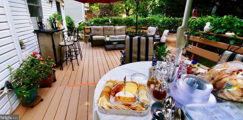 17218 Amity Dr, Rockville MD 20855-2578 exterior