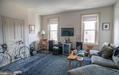 1423 9 St, Philadelphia PA 19148-3727 exterior