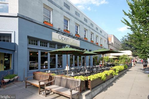 1832 Biltmore St, Washington DC  20009-1963 exterior