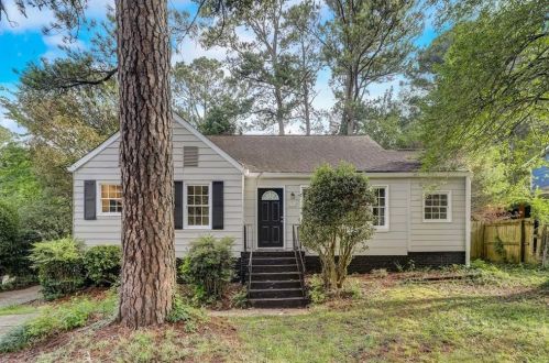 1360 Lochland Rd, Atlanta, GA 30316-2756