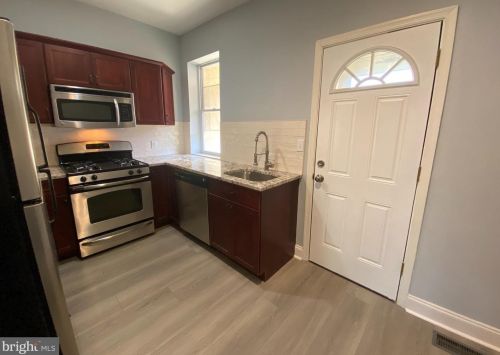 2671 Livingston St, Philadelphia PA 19134-5319 exterior