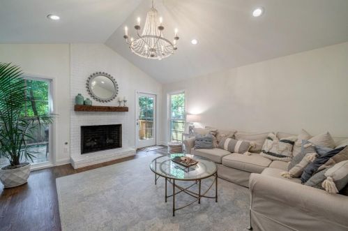 530 Deering Rd, Atlanta GA 30309-2267 exterior