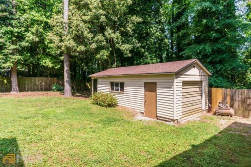 1970 Briarmill Rd, Atlanta GA  30329-2612 exterior