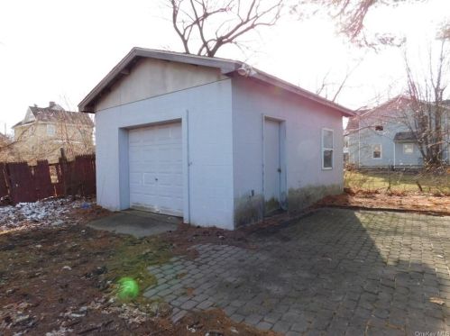 46 Beattie Ave, Middletown NY 10940-3968 exterior