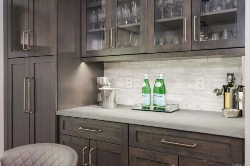 67 High St, Armonk NY 10504-1223 exterior