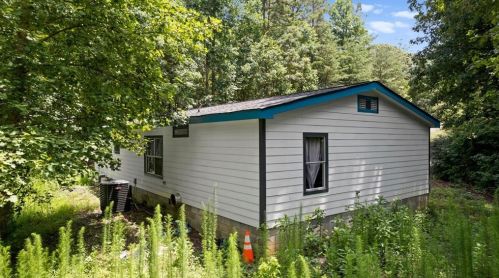 3270 Joe Parker Rd, Gainesville GA 30507-7993 exterior