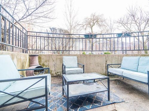 4444 Dover St, Chicago IL  60640-5566 exterior