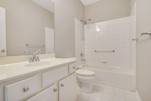 10 Heath Ln, Jackson Twp NJ 08527-4696 exterior