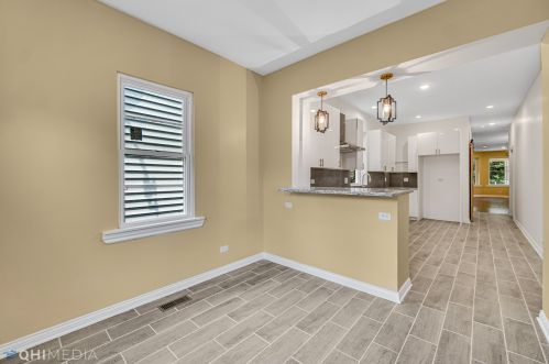 6950 Prairie Ave, Chicago IL  60637-4636 exterior