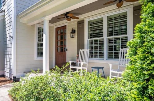 4437 Carmain Dr, Atlanta, GA 30342-3539