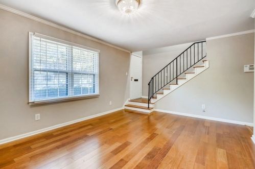 158 Lablanc Way, Atlanta, GA 30327-1082