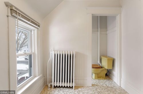 415 Arbor St, Saint Paul MN 55102-3511 exterior