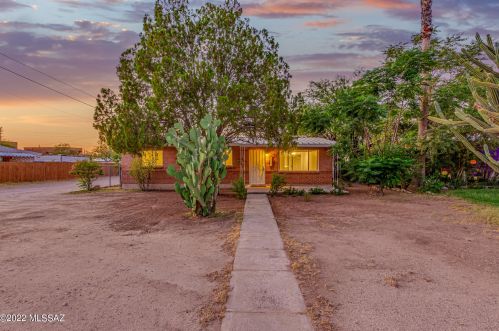 1139 Knox Dr, Tucson, AZ 85719-1321
