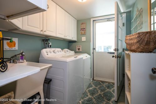 361 Dwight Rd, Middletown NJ 07748-3074 exterior