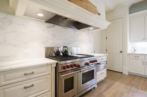 4515 Conway Dr, Atlanta GA 30327-3535 exterior