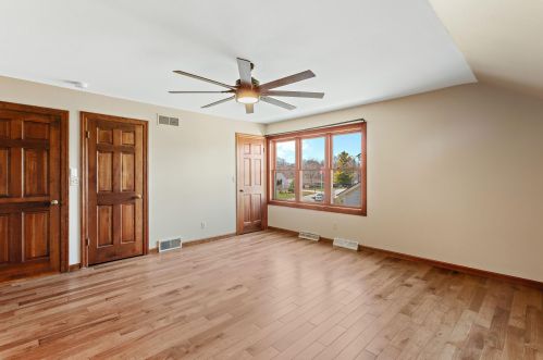 11830 Waterford Ave, Milwaukee WI  53228-1863 exterior