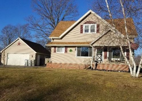 7867 55th St, Milwaukee, WI 53223-4201