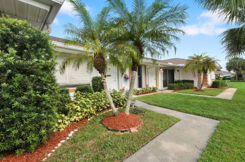 930 Savannas Point Dr, Fort Pierce, FL 34982-6857