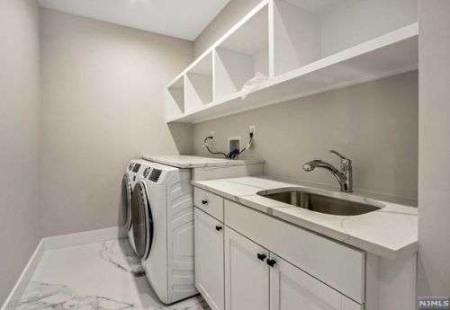 116 Lk Rd, Demarest NJ 07627-2236 exterior