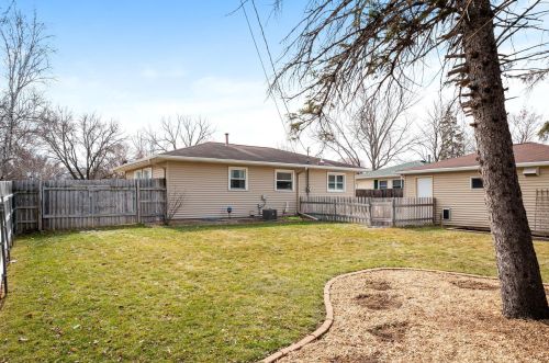 3495 68 St, South Saint Paul MN 55076-2141 exterior