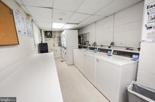 1730 Arlington Blvd, Arlington VA  22209-3302 exterior