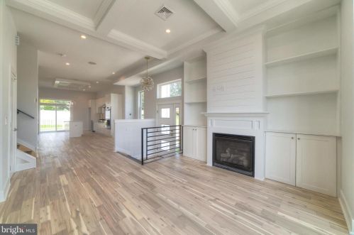 236 Fountain St, Philadelphia PA 19128-4508 exterior