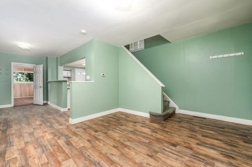 1627 Dagmar Ave, Pittsburgh PA 15216-3713 exterior