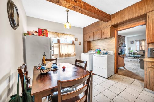 172 Adelaide St, Hartford CT 06114-1806 exterior