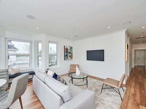 2 Neponset Ave, Boston, MA