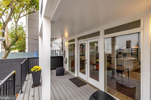 1818 37th St, Washington DC  20007-2238 exterior