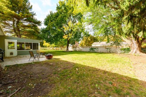 127 Melody Ave, Kalamazoo MI 49002-6219 exterior