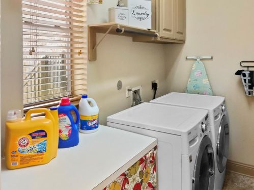 27426 Saddle Creek Ln, Fulshear TX 77441-1103 exterior