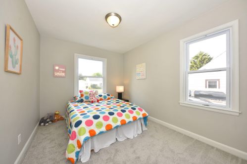 1204 95th St, Milwaukee WI  53214-2726 exterior