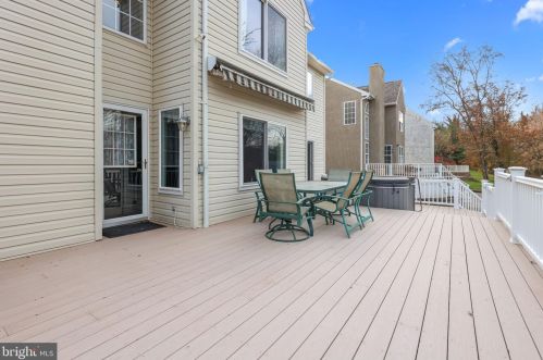 2819 Lee Dr, Jamison PA 18929-1047 exterior