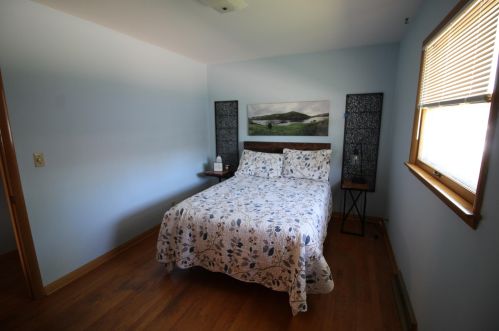 5725 89th St, Milwaukee WI  53225-2810 exterior