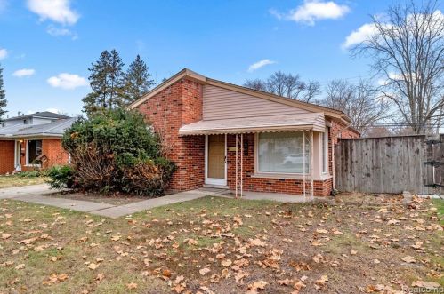 4947 Roosevelt Blvd, Dearborn Heights MI  48125-2538 exterior