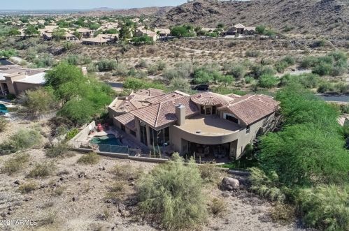 13841 Cyn Dr, Phoenix AZ 85016-2403 exterior