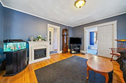 30 Atherton St, Quincy, MA 02169-6802