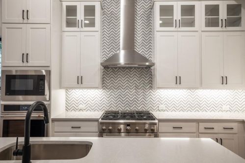 2507 Euclid Ave, Austin TX 78704-5418 exterior