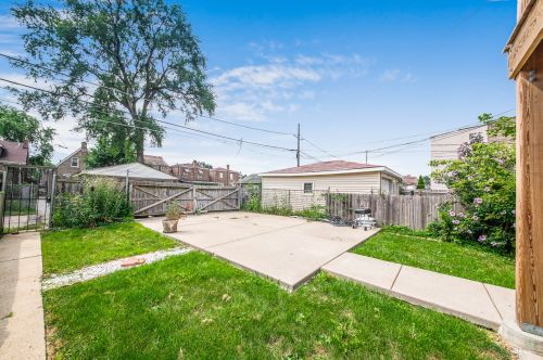 10224 Frst Ave, Chicago IL 60628-2108 exterior