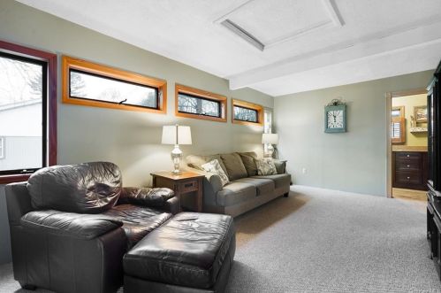 64 Phillips St, Middletown NY 10940-3303 exterior