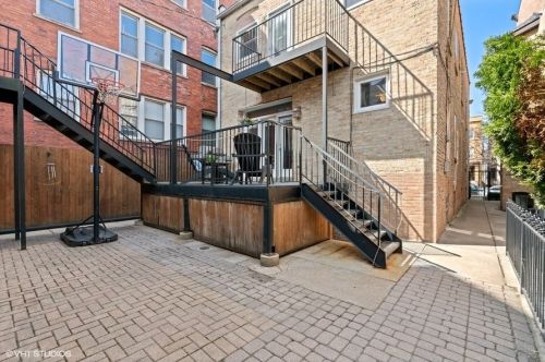 3705 Magnolia Ave, Chicago IL 60660-1496 exterior