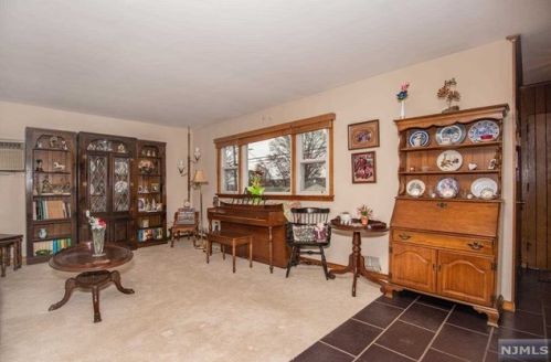 284 Maitland Ave, Paterson NJ  07502-1338 exterior