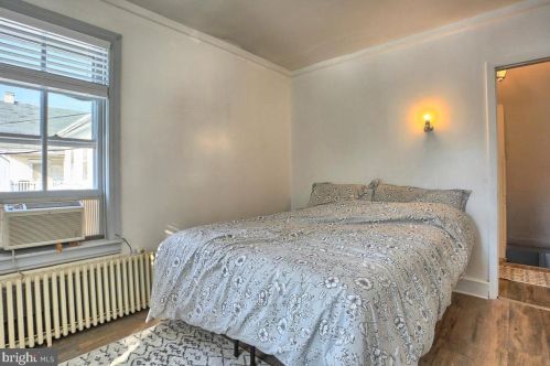 134 Cherry St, Slatington PA 18080-2005 exterior