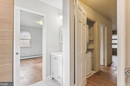 211 Ednor Rd, Silver Spring MD 20905-5134 exterior